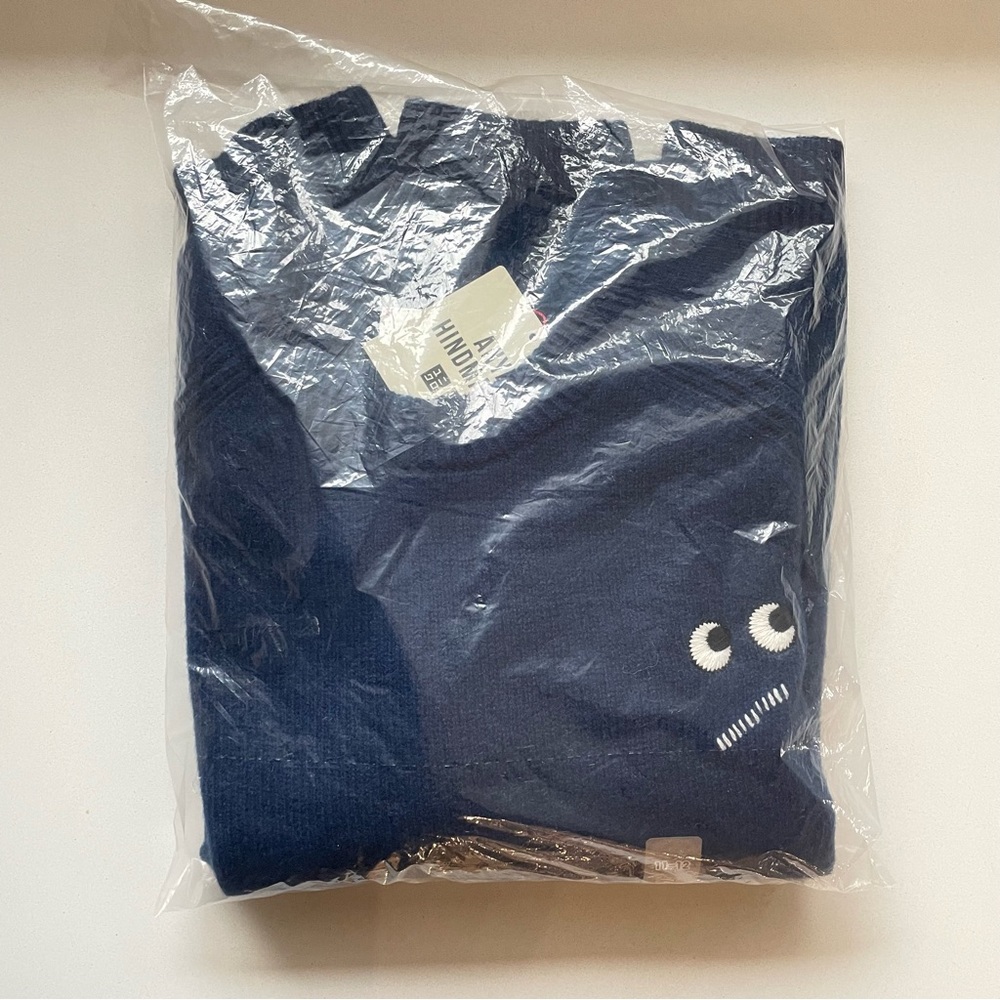 🧿 NWT Anya Hindmarch x Uniqlo Blue Premium Lambswool Crewneck Sweater (11-12) - Picture 4 of 9